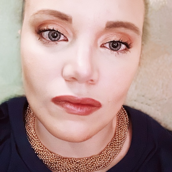 Meet your Posher, Elizabeth - Picture 1 of 1